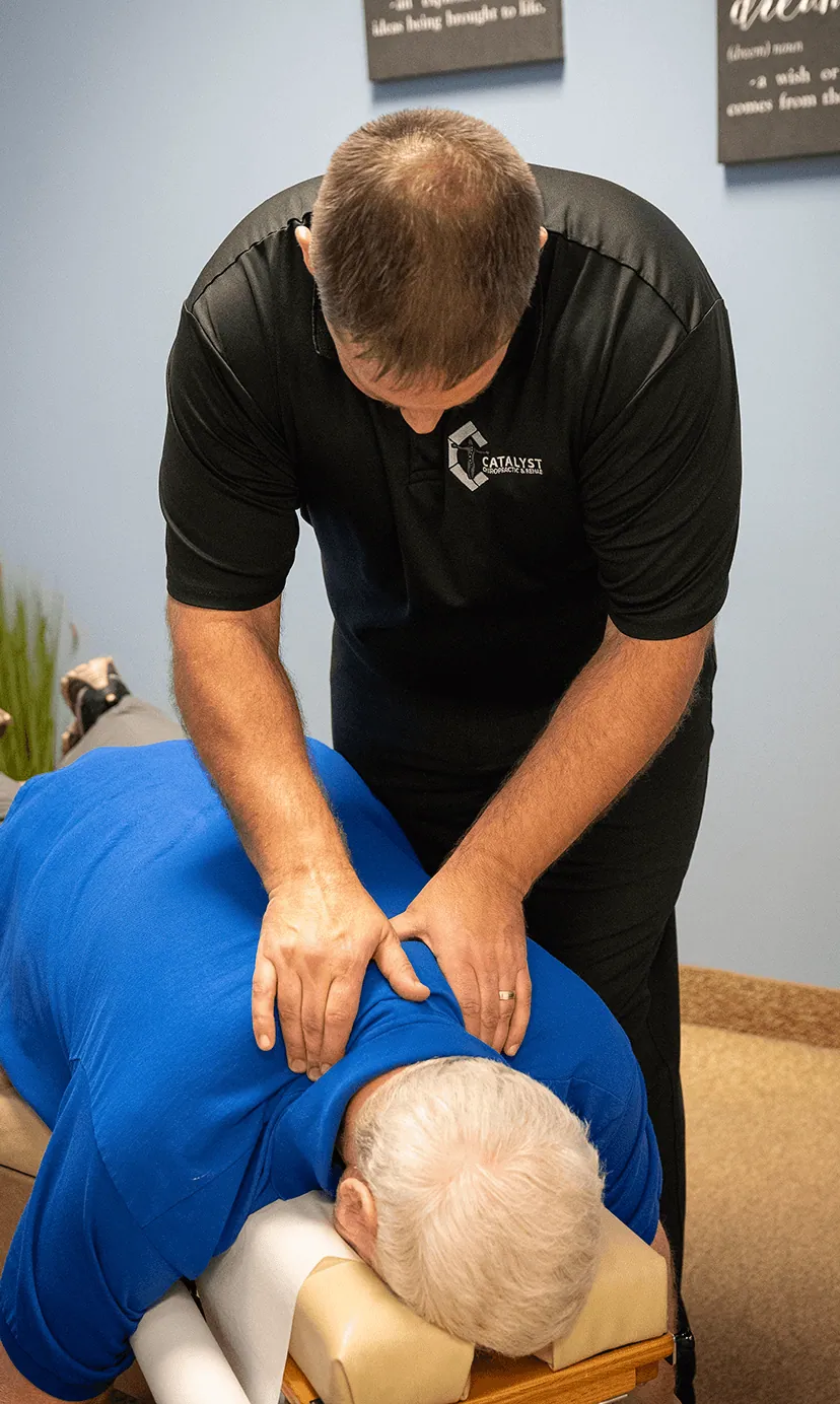 Chiropractic back adjustment on a drop table